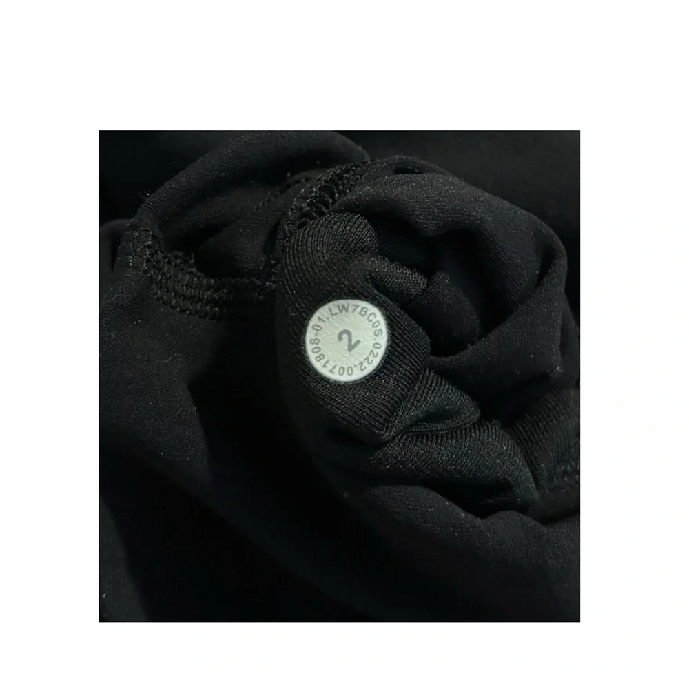 NWOT lululemon Align Short 8" - Picture 4 of 4